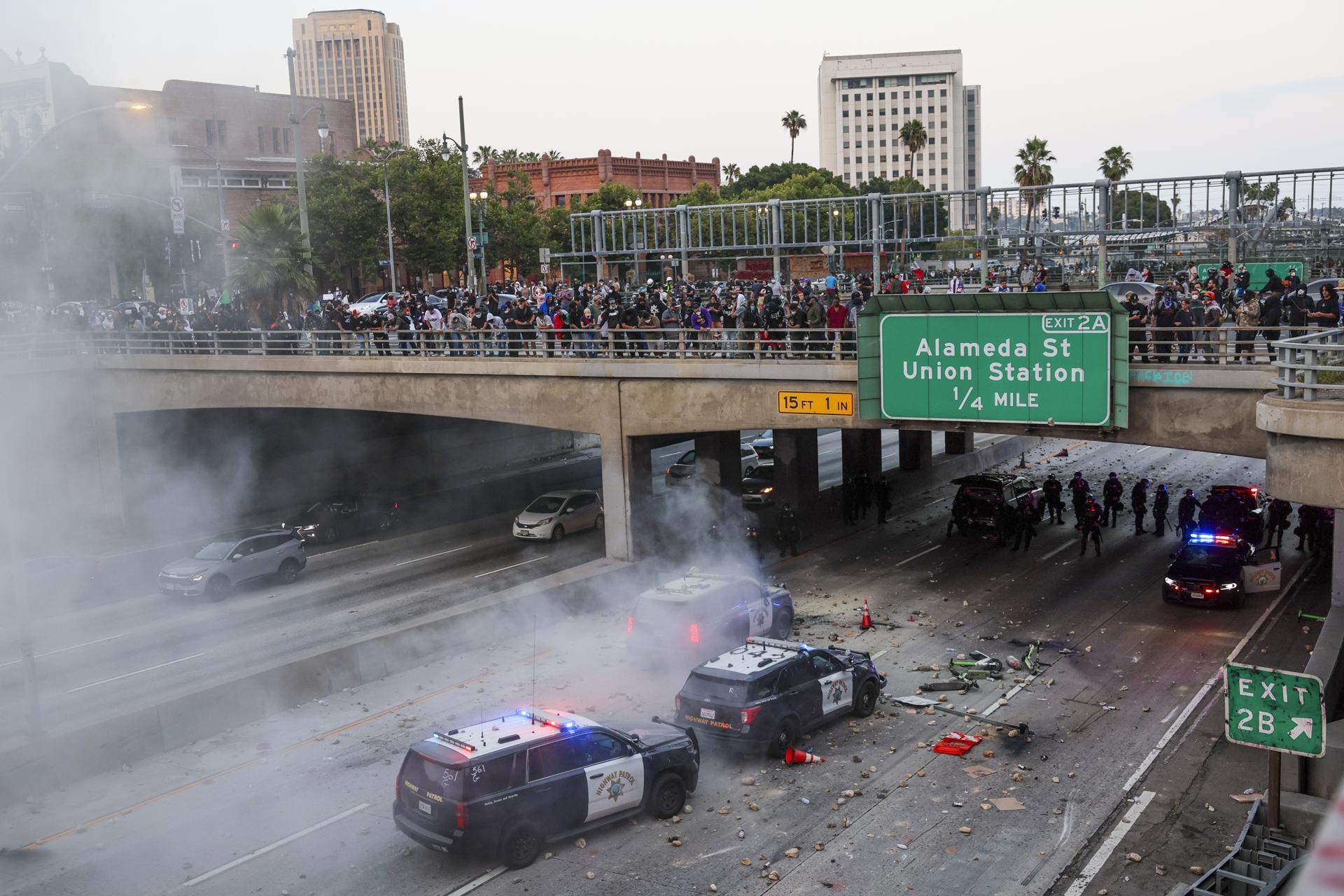 Los Ángeles es un polvorín: los disturbios se intensifican después del despliegue de la Guardia Nacional