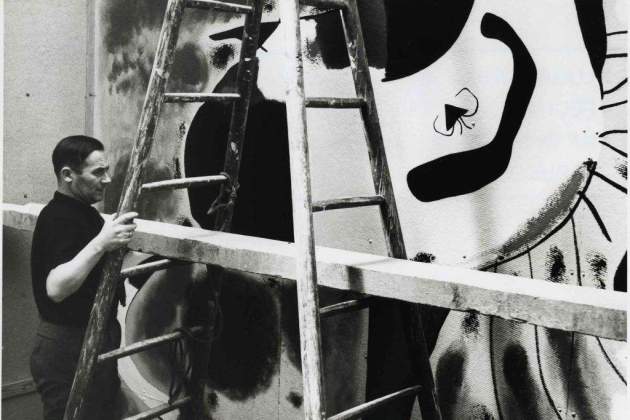 Paris 1937 Archivo Successio Miro 1024x701 Paris 1937 Archivo Successio Miro 1024x701