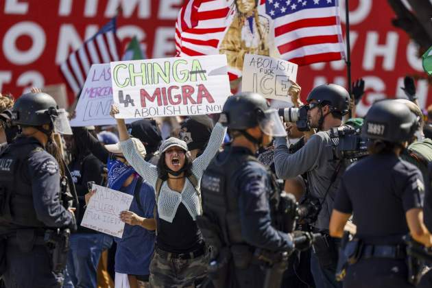 Protestas en Los Ángeles contra las políticas Trump / EFE Protestas en Los Ángeles contra las políticas Trump / EFE