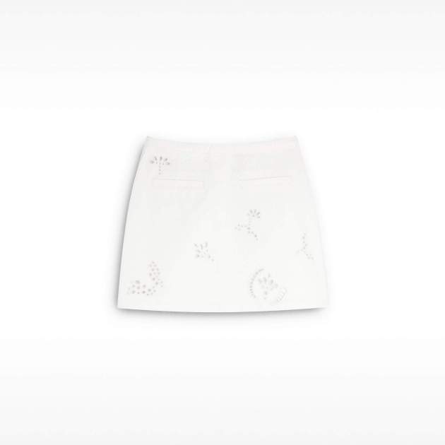 Minifaldilla amb brodats perforats Minifaldilla amb brodats perforats