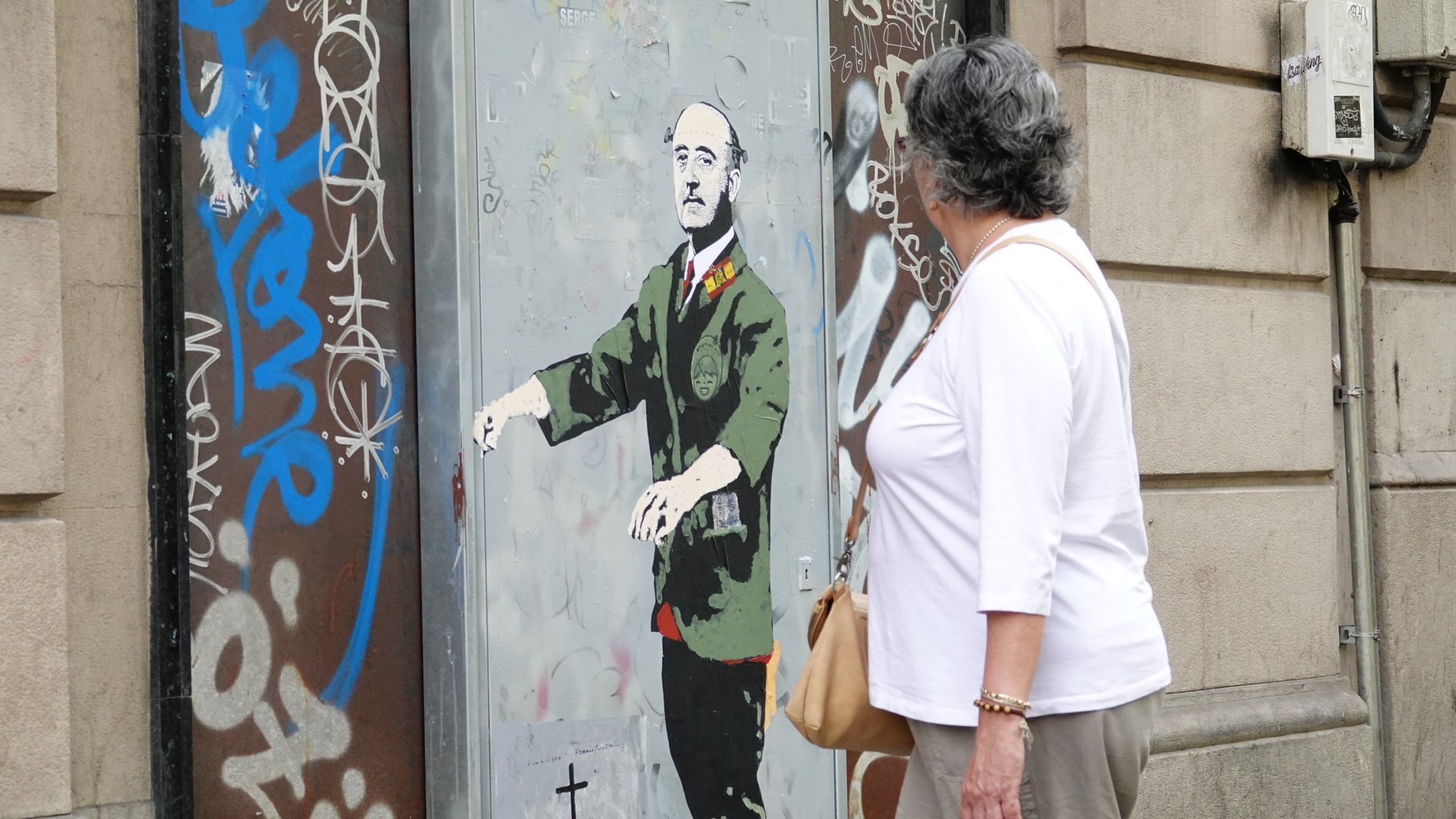 Franco torna a Barcelona... en grafiti