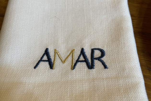 Restaurant AMAR, estovalles, menjador, coberts / Foto: Jordi Tubella Restaurant AMAR, estovalles, menjador, coberts / Foto: Jordi Tubella