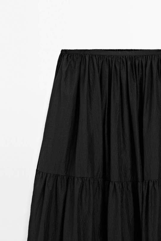 Falda afluixa evasé detall frunzits Falda afluixa evasé detall frunzits