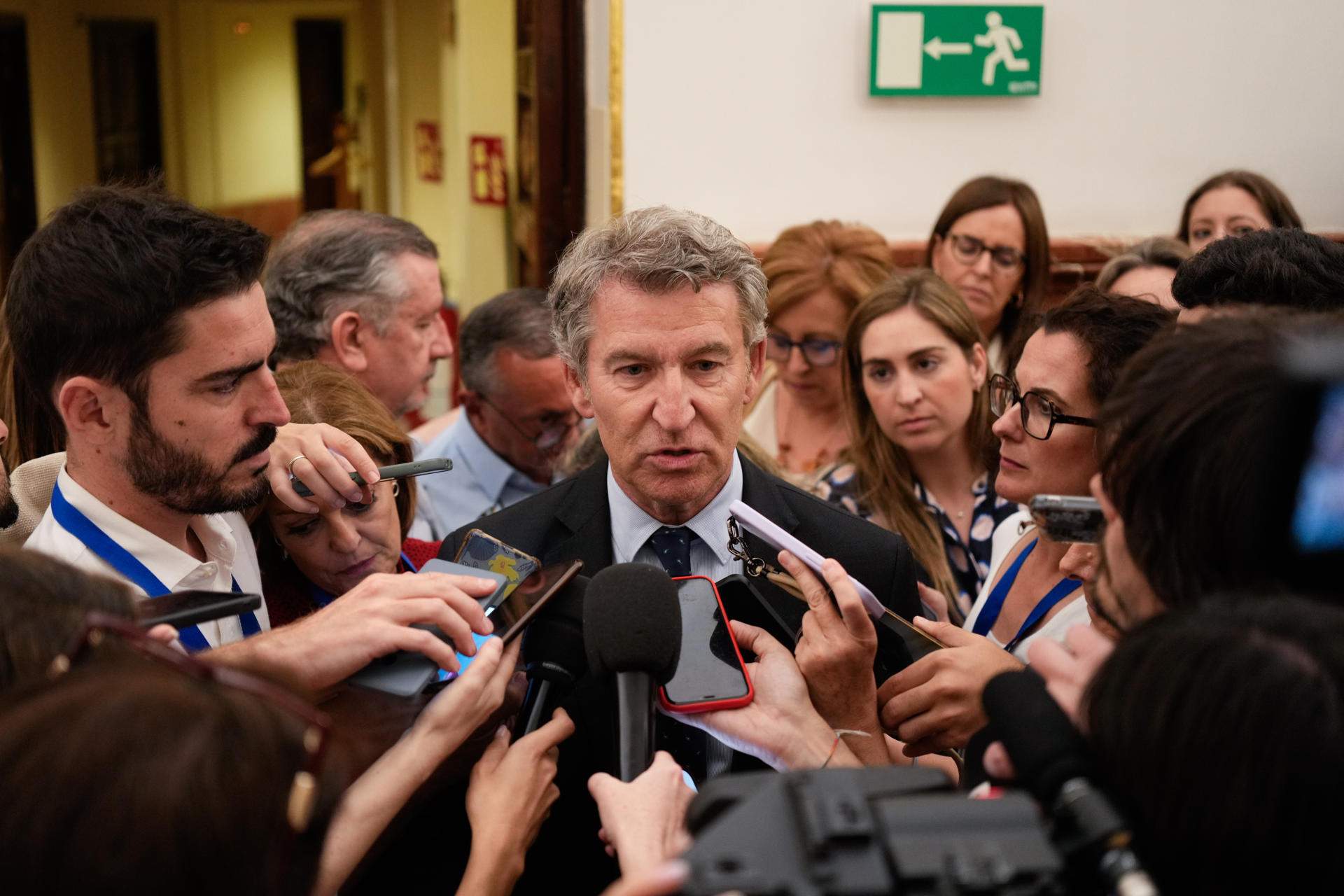 Feijóo esclata davant del cas Cerdán: "Van començar robant i no han parat de fer-ho"