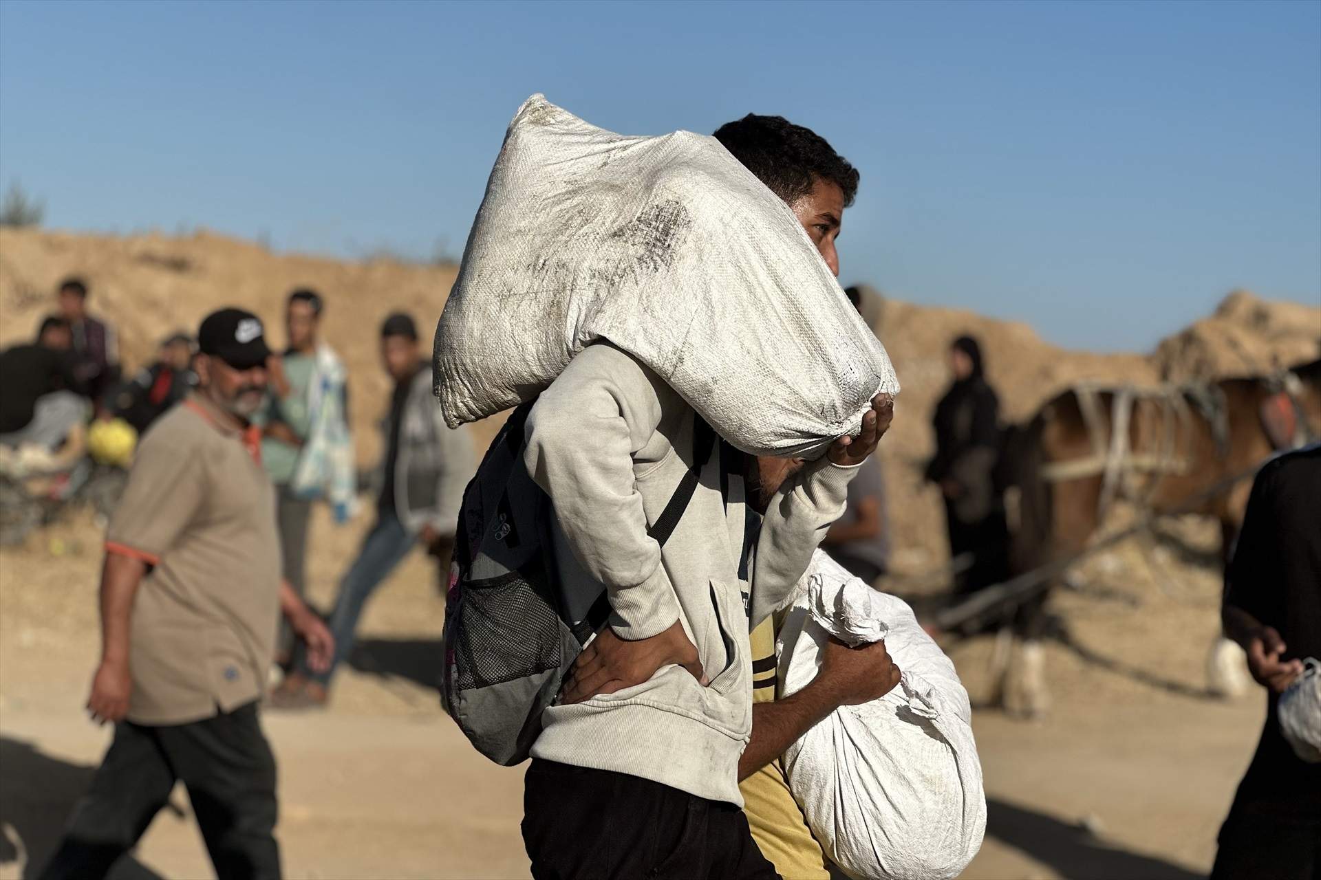 Israel acusa a Hamás de aprovecharse sistemáticamente de la ayuda humanitaria en Gaza