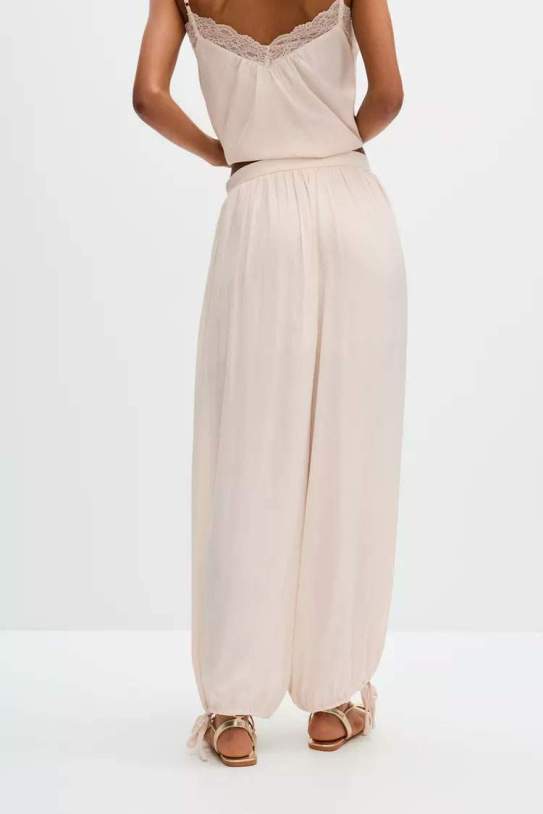Pantalons bombatxo Pantalons bombatxo