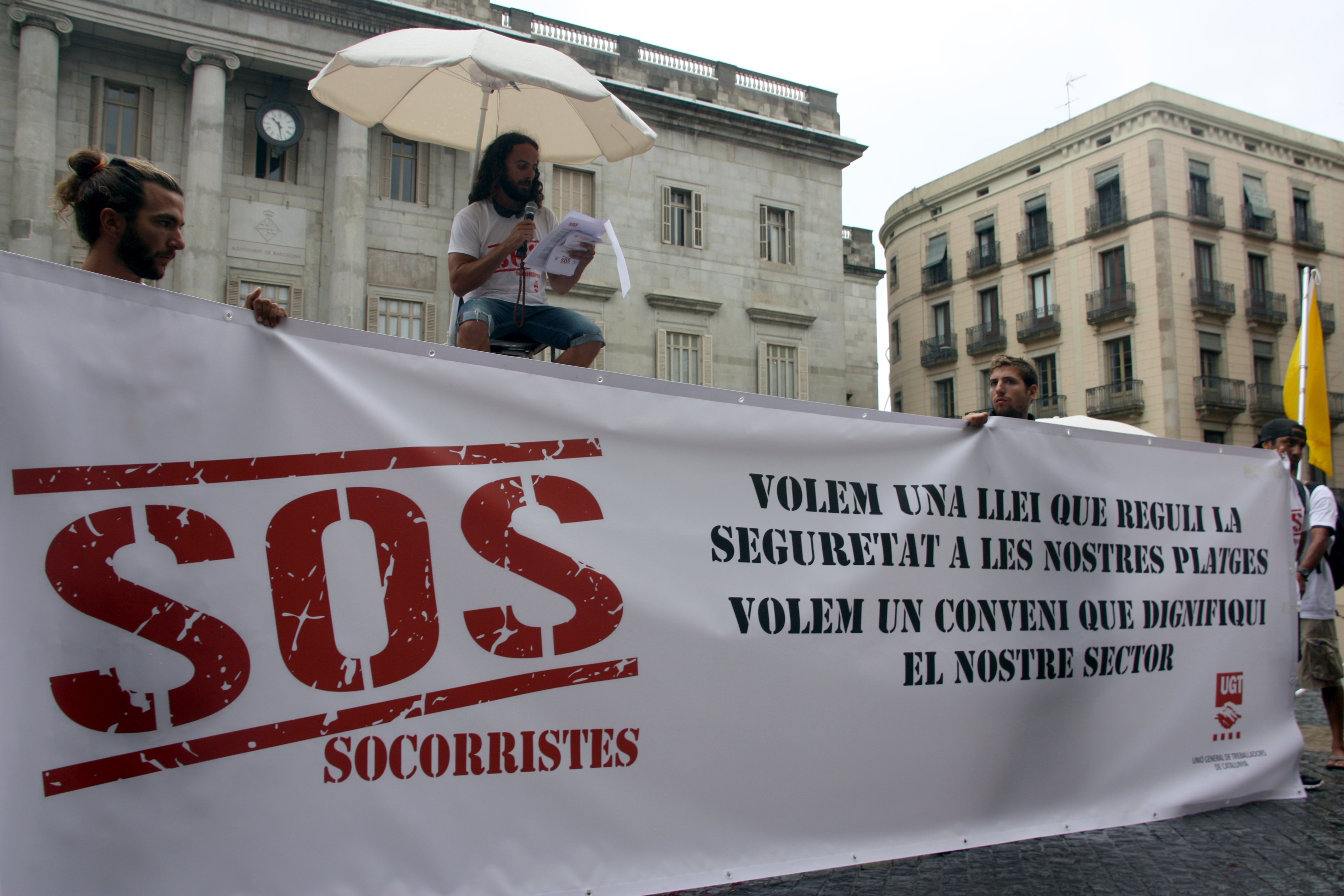 Los socorristas reclaman una nueva ley que regule la seguridad en las costas