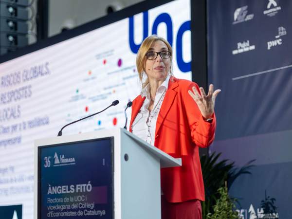Àngels Fitó durant la seva intervenció a la Trobada Empresarial al Pirineu. Foto Genaro Massot Àngels Fitó durant la seva intervenció a la Trobada Empresarial al Pirineu. Foto Genaro Massot