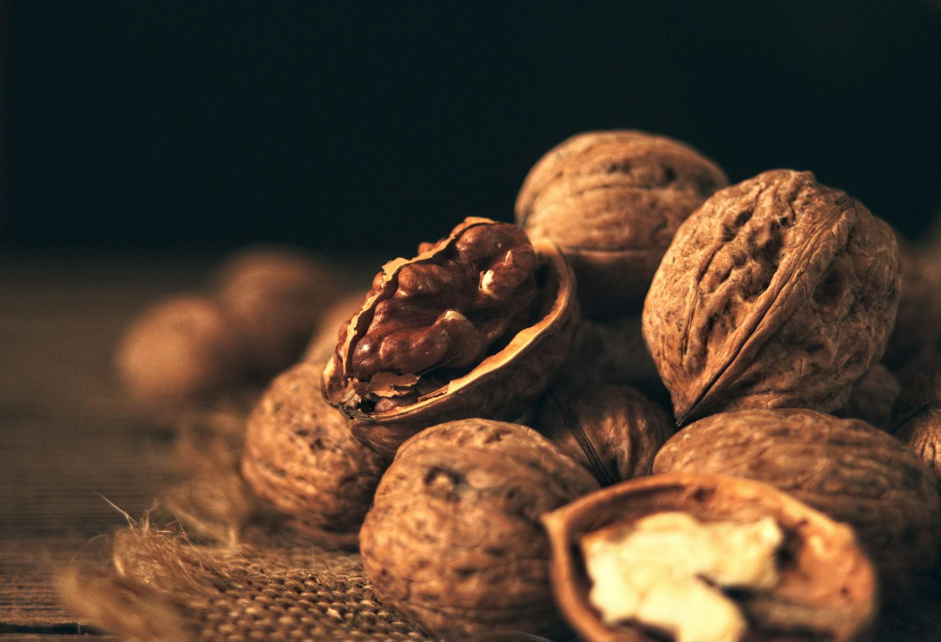 ¿Cómo se llama el árbol que da nueces? Su nombre sorprende a muchos