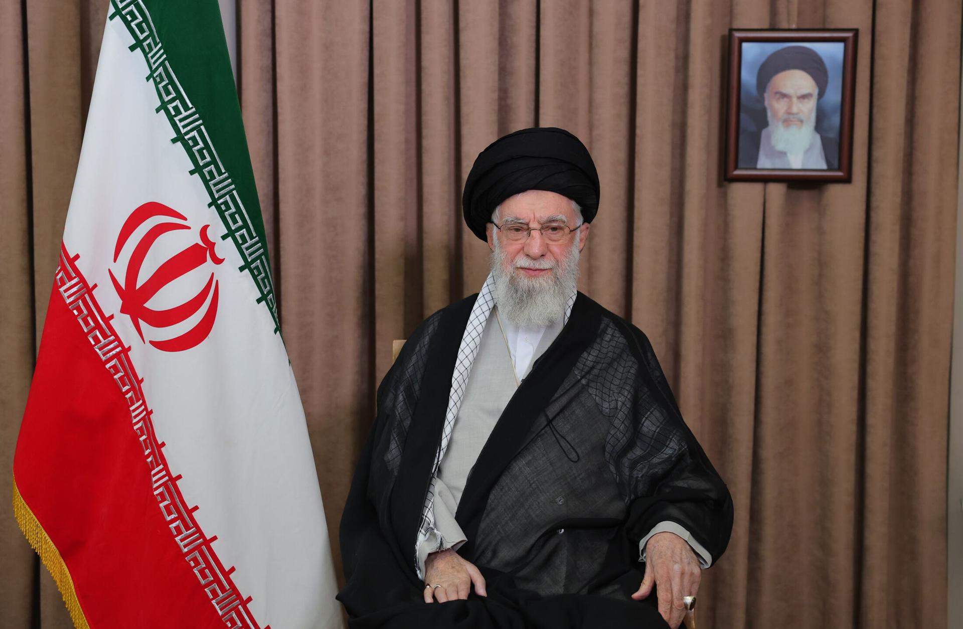 La revolución iraní bajo presión: Khamenei afronta su reto más difícil