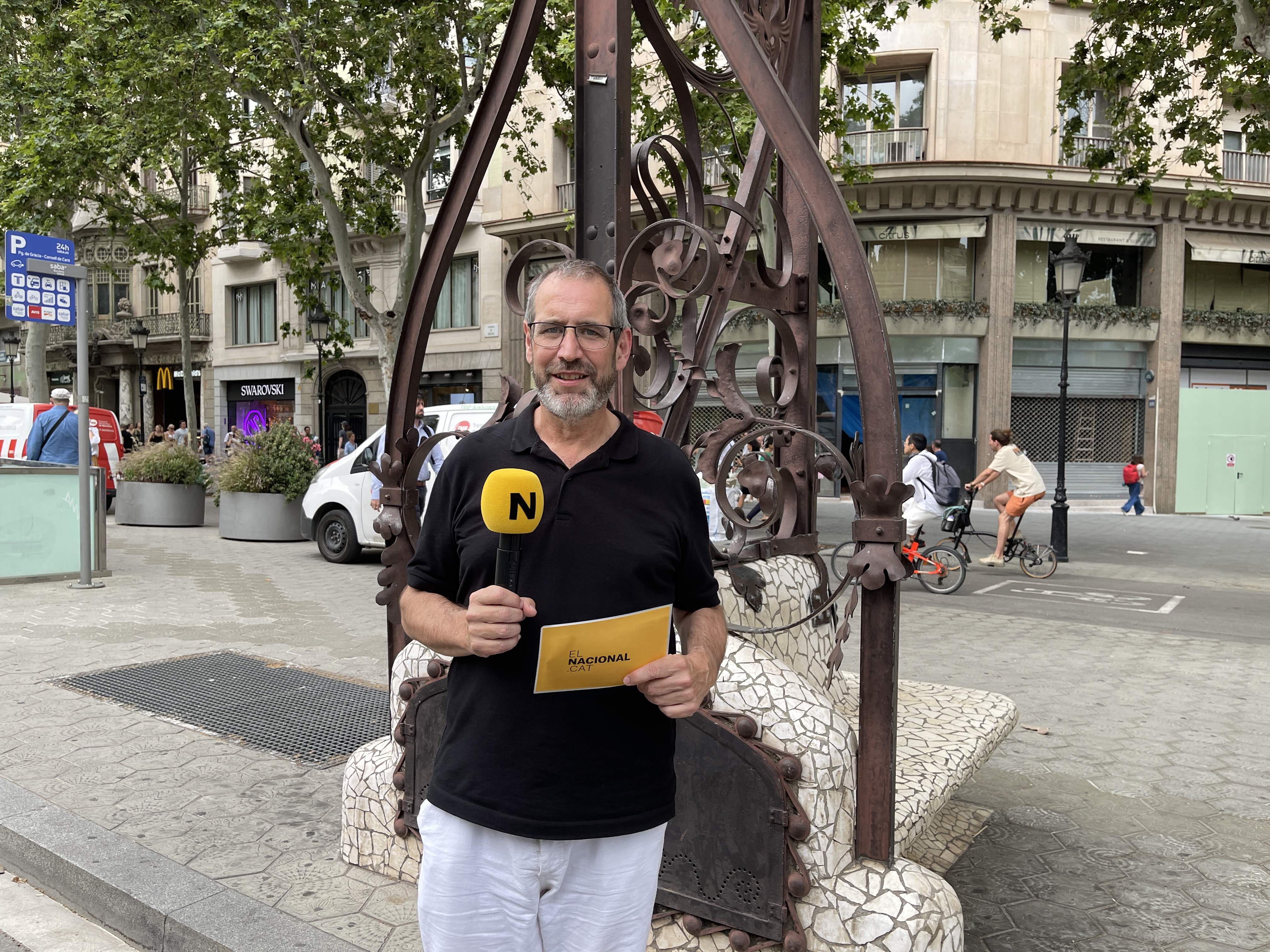 Una llegenda urbana que fa riure: els bancs amb calefacció del passeig de Gràcia