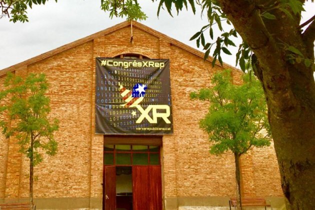 tuitaires per la república .@radiocelra tuitaires per la república .@radiocelra
