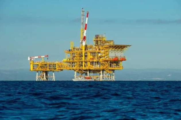 La plataforma marina del magatzem de gas Castor / Ecologistes en Accio La plataforma marina del magatzem de gas Castor / Ecologistes en Accio