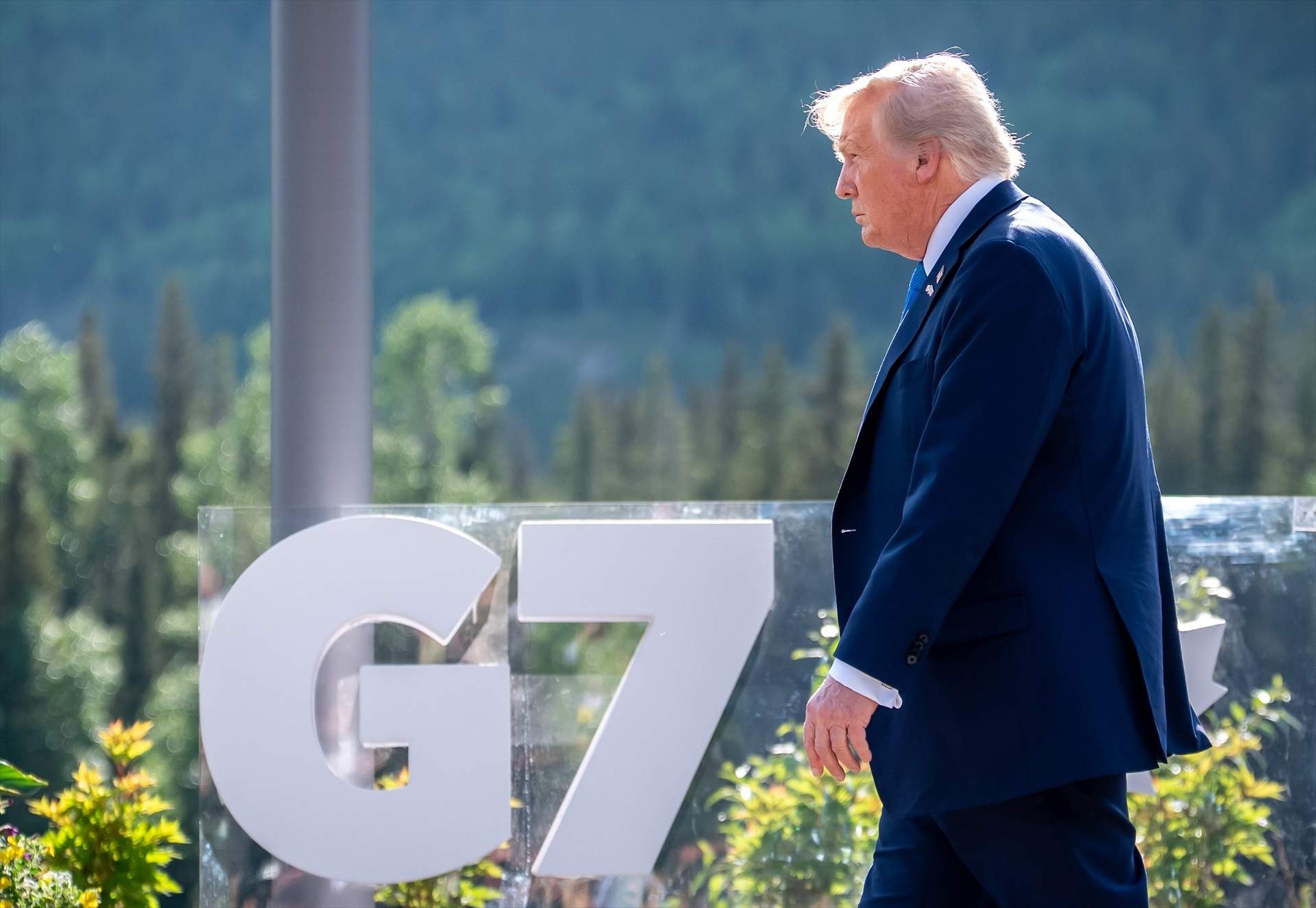 Trump abandona la cimera del G7 i adverteix de la necessitat d'evacuar Teheran "immediatament"