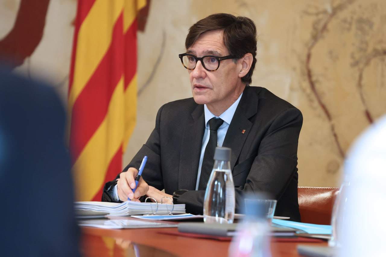 El Govern d'Illa es desmarca de la crisi que sacseja l'executiu de Sánchez: "Cap impacte"