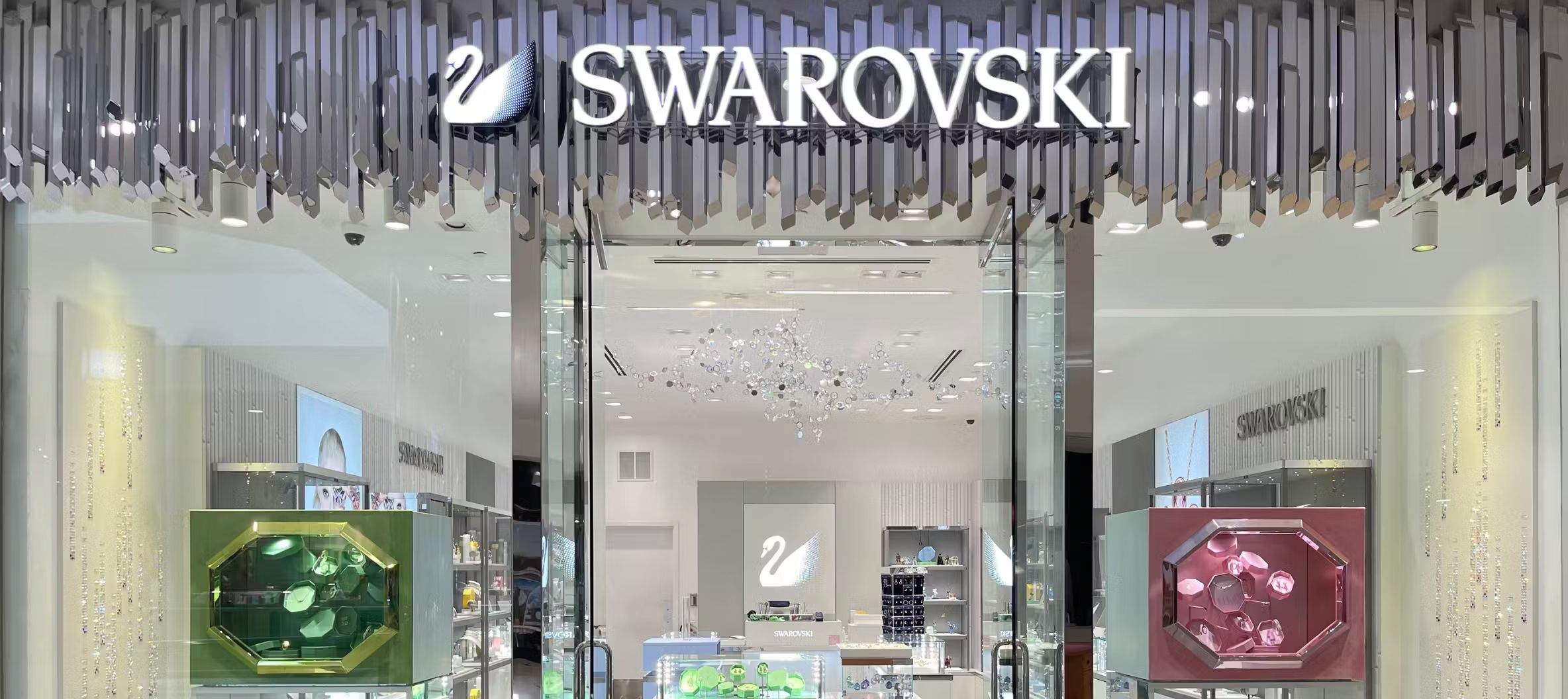 Aquesta polsera de plata 925 amb circonites sembla de Swarovski però costa 6,99 euros