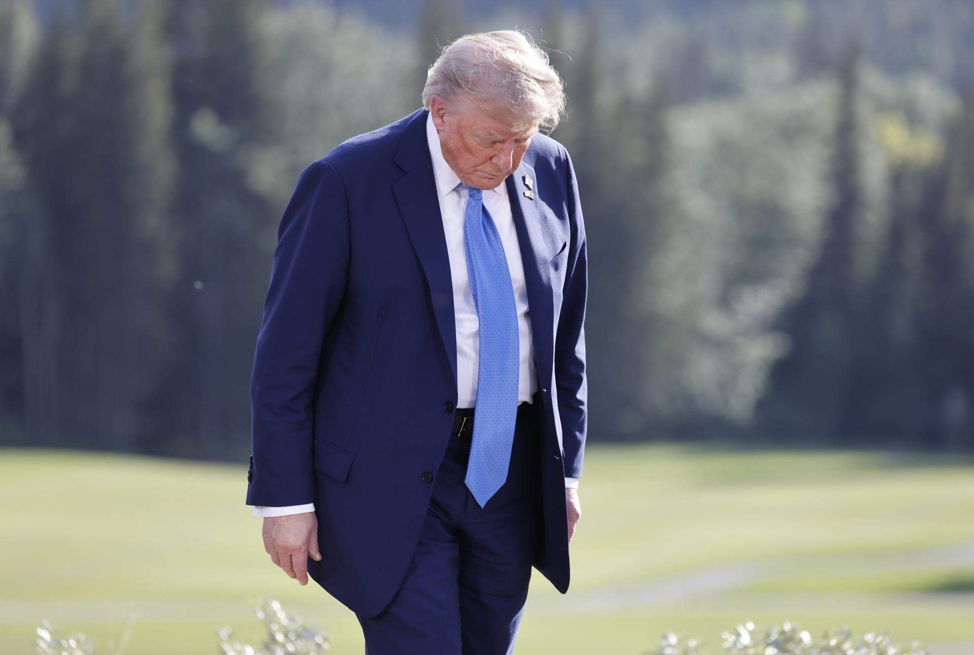 Donald Trump amenaça de matar el líder suprem de l'Iran: "És un blanc fàcil"