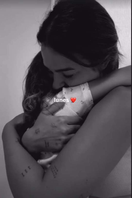 Abraçada laura escanes filla roma Instagram Abraçada laura escanes filla roma Instagram