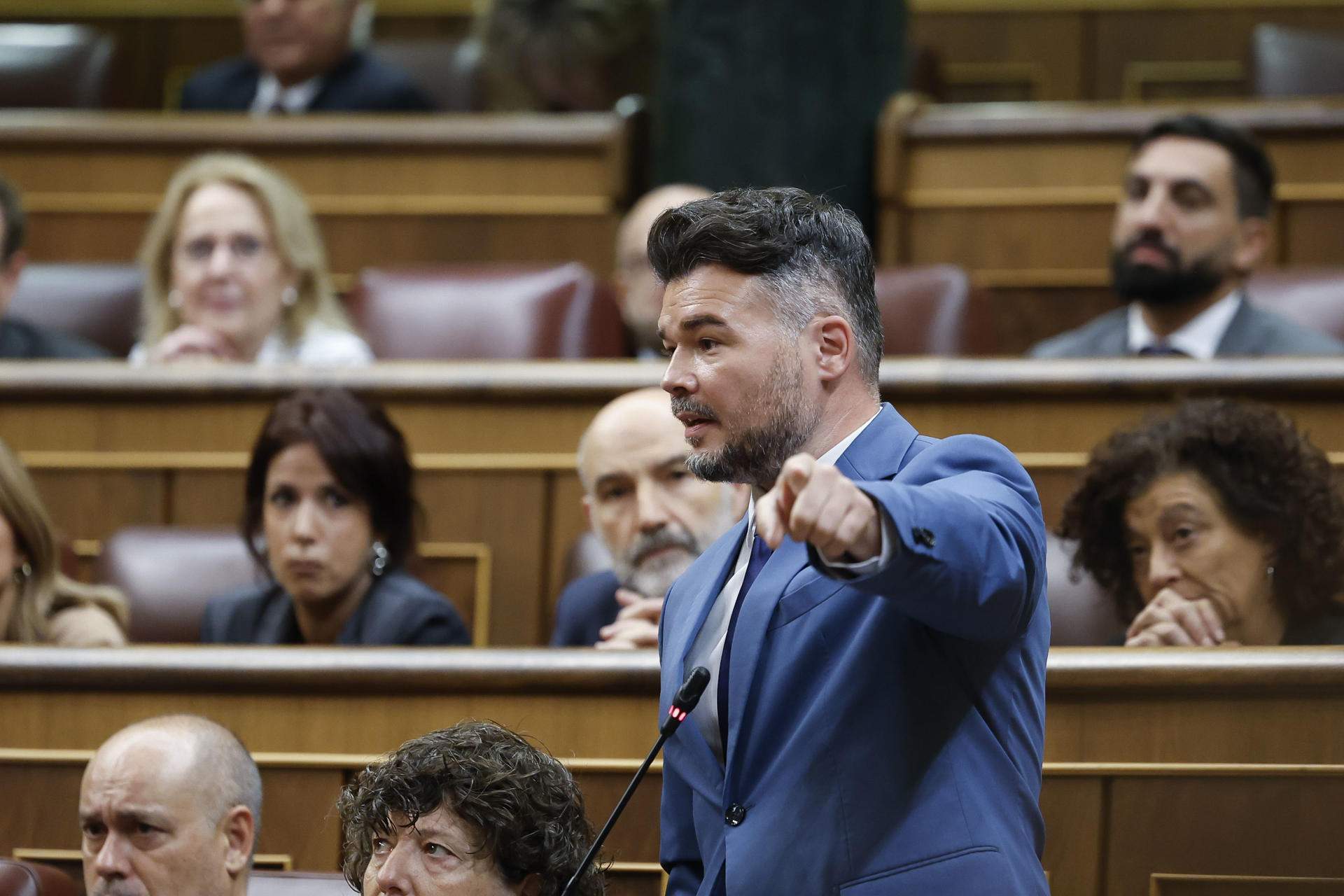 Rufián colla Sánchez pel cas Cerdán i obre la porta a retirar-li el suport: “L’esquerra no pot robar”