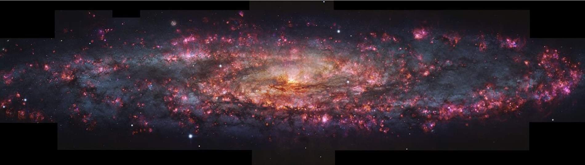 La galàxia de l'Escultor, també anomenada de la Moneda de Plata o NGC 253, captada amb el telescopi de llarg abast (LVT La galàxia de l'Escultor, també anomenada de la Moneda de Plata o NGC 253, captada amb el telescopi de llarg abast (LVT