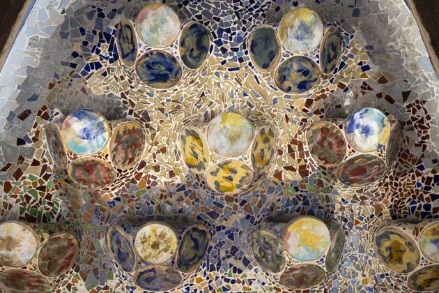 casa batllo gaudi façana interior miquel muñoz (14) casa batllo gaudi façana interior miquel muñoz (14)