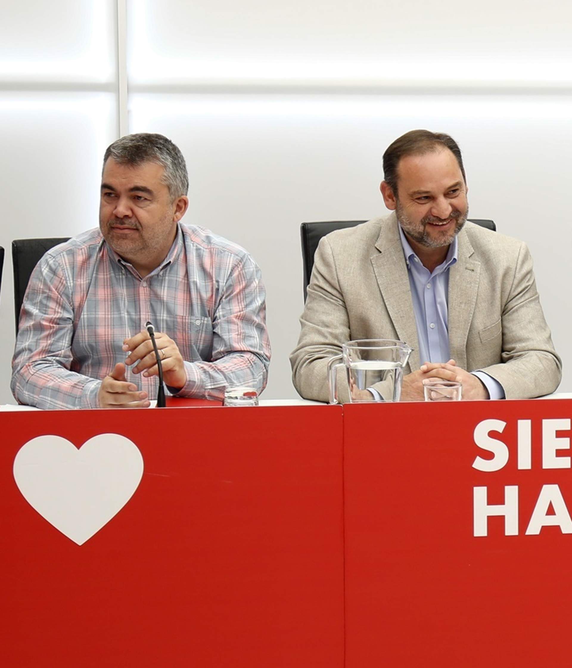 L'oferta extra de Cerdán a Ábalos per comprar el seu silenci: tertúlies i articles pagats autoritzats pel PSOE