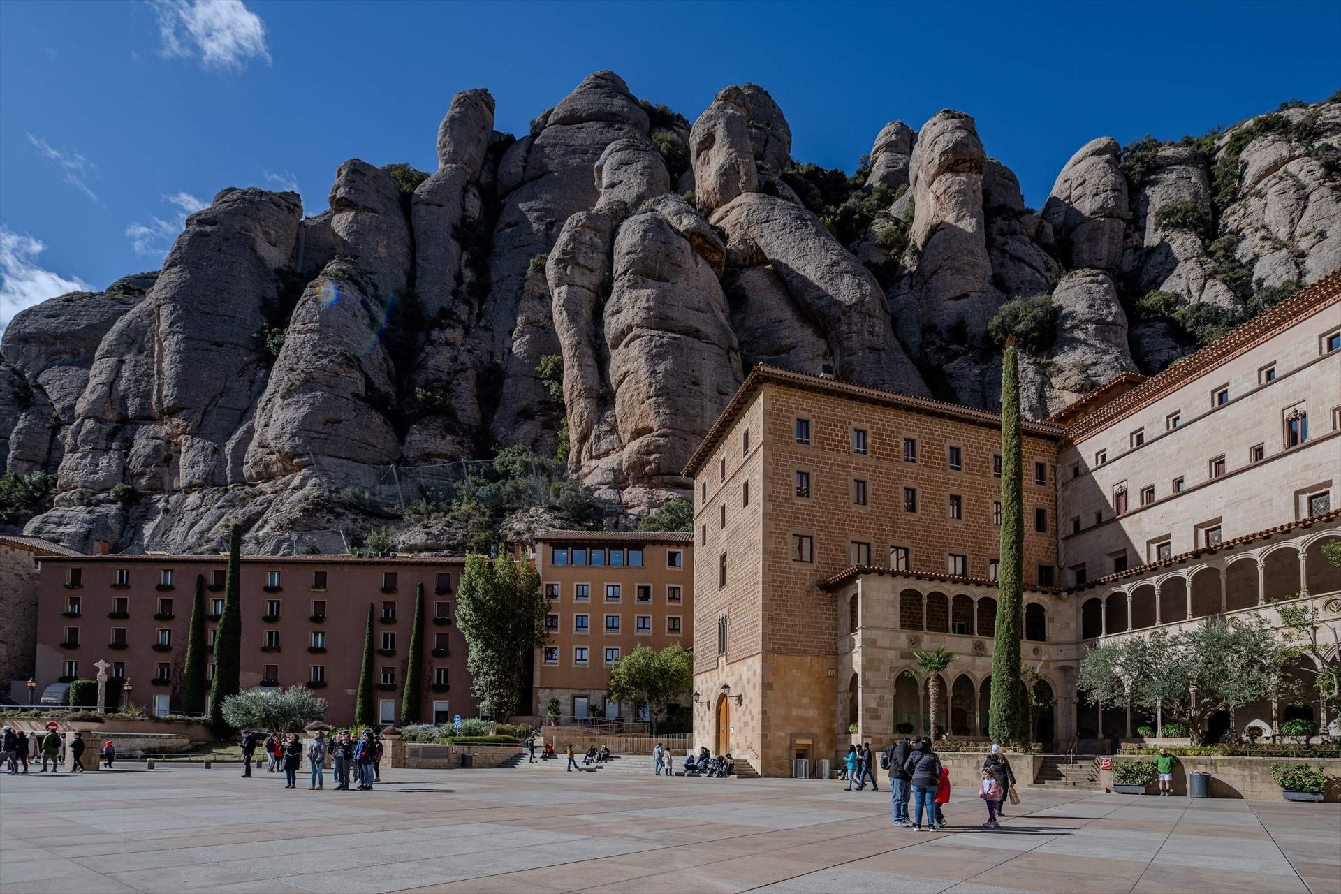Creix el rebuig a la visita dels reis a Montserrat: “És un intent de subjugar el poble català”