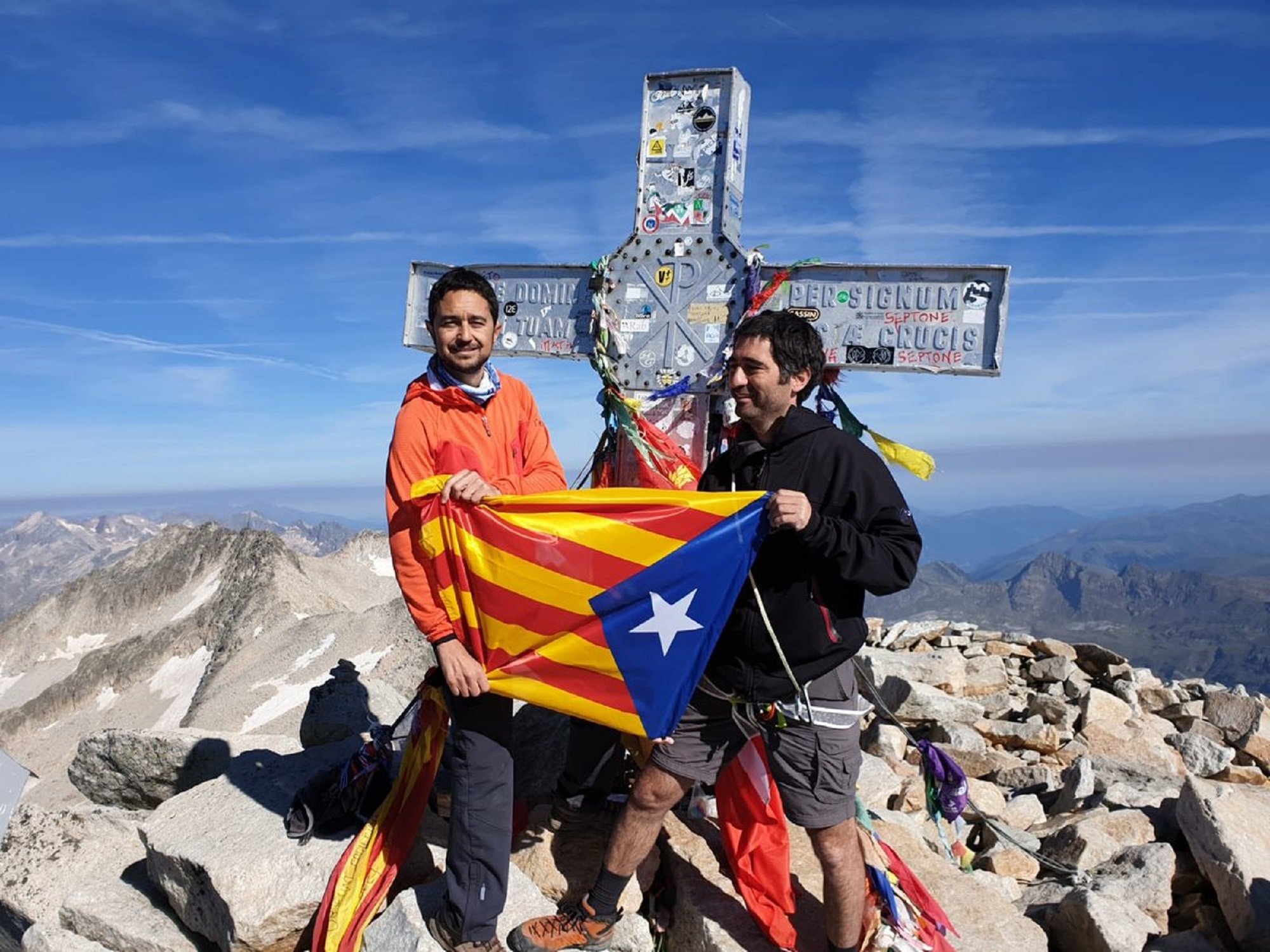 Puigneró i Calvet pugen l'Aneto per felicitar Rull