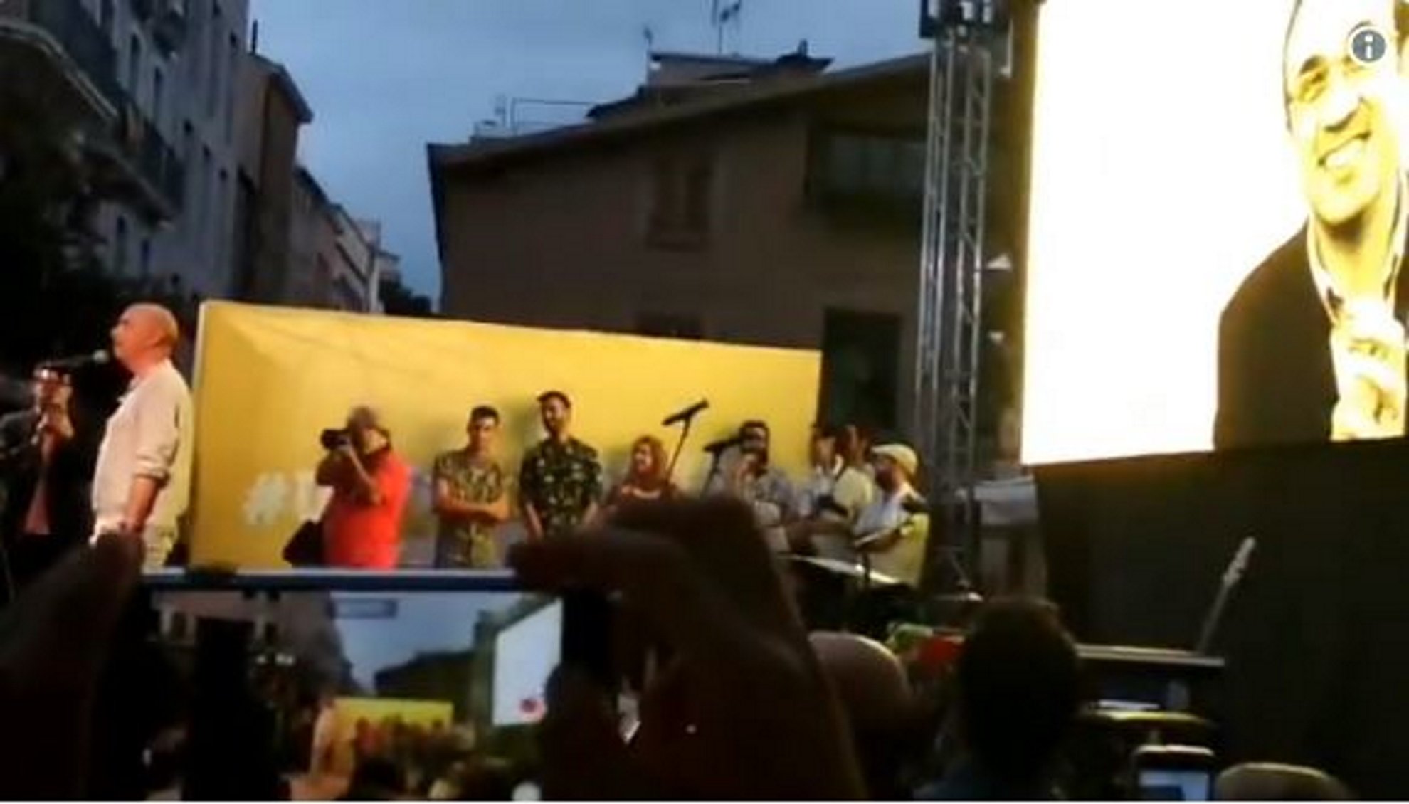 Vídeo: L'emotiu "No és això companys, no és això" de Lluís Llach a Terrassa