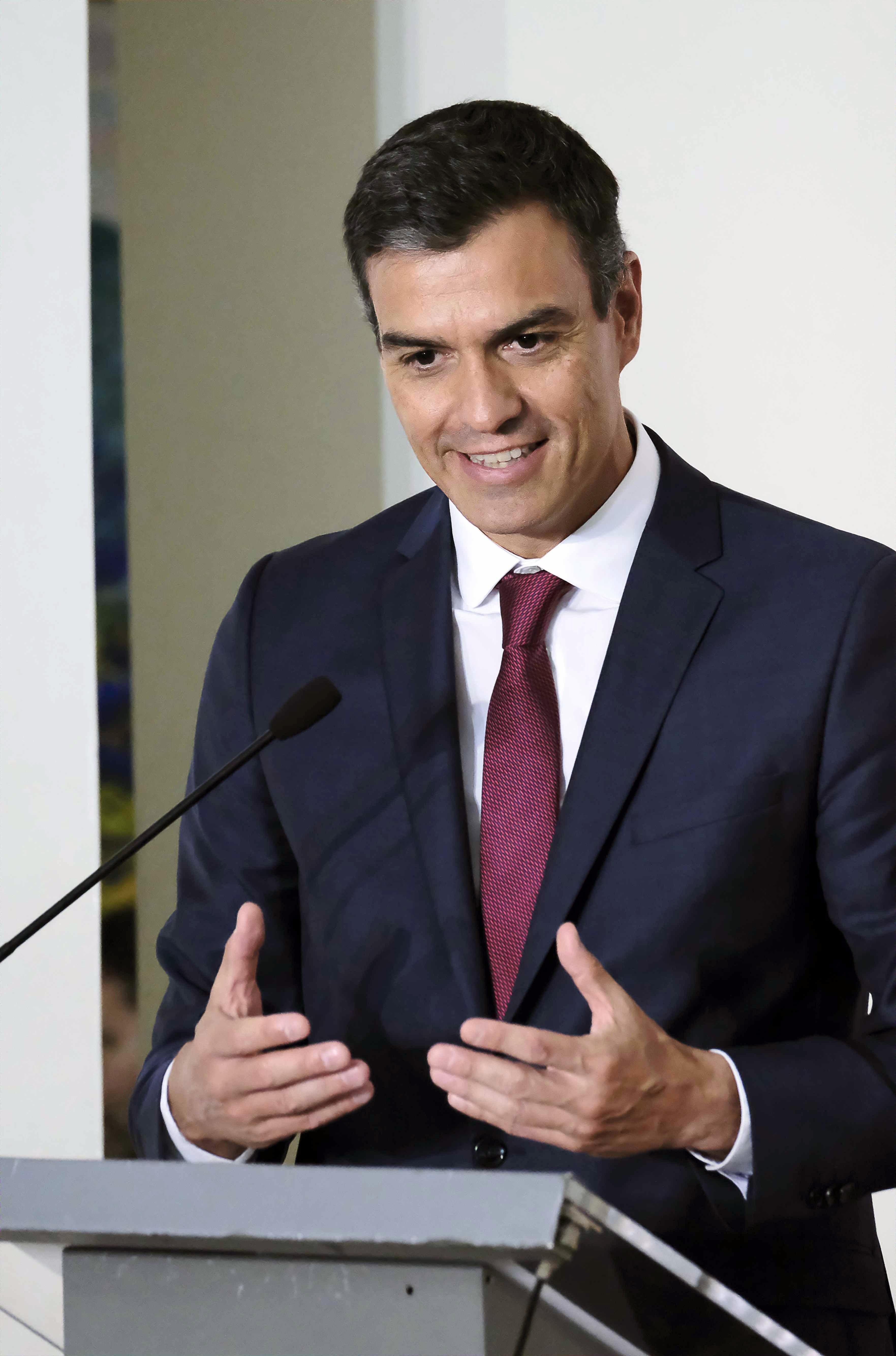 Sánchez proposes a "referendum on self-government, not self-determination" for Catalonia