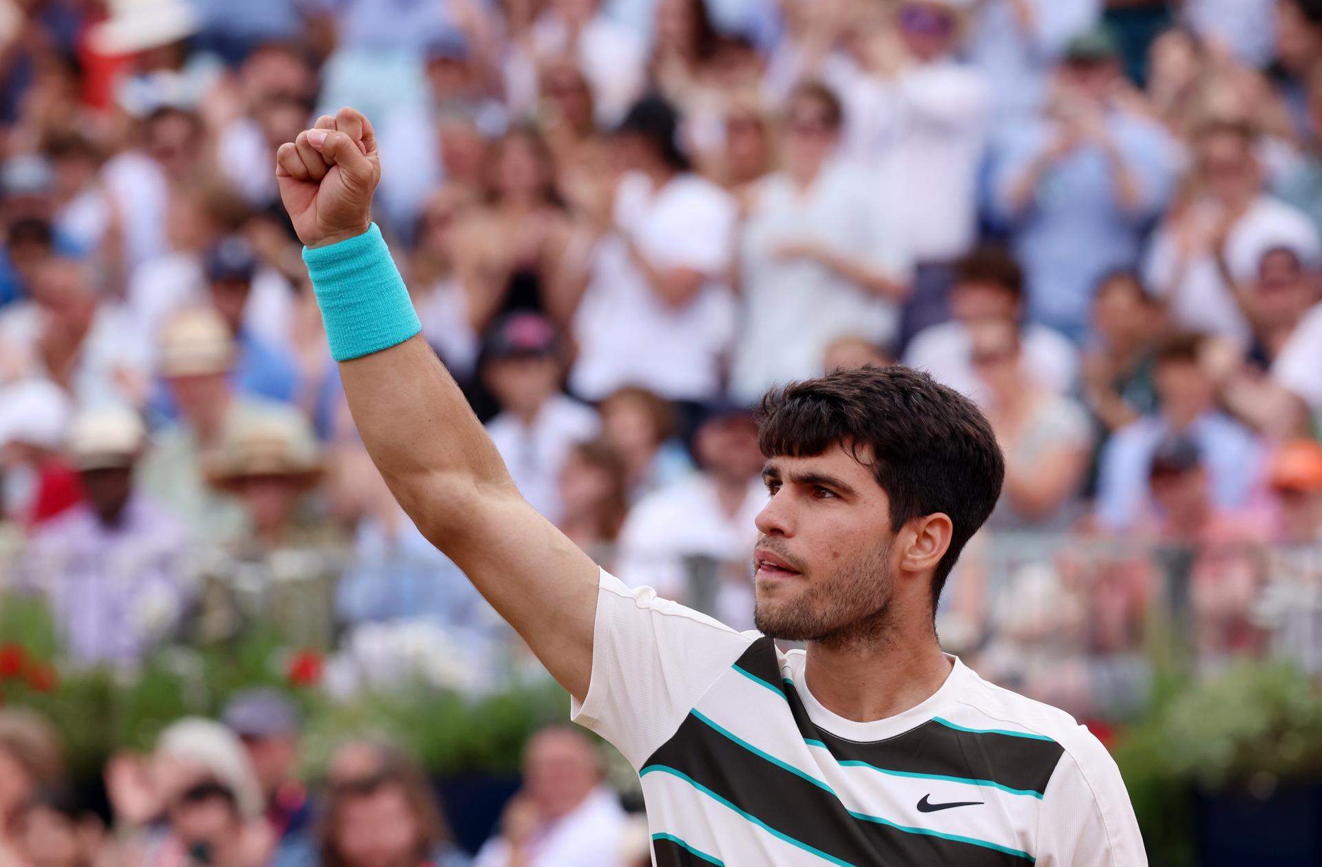 Queen’s torna a coronar Alcaraz: Wimbledon l’espera