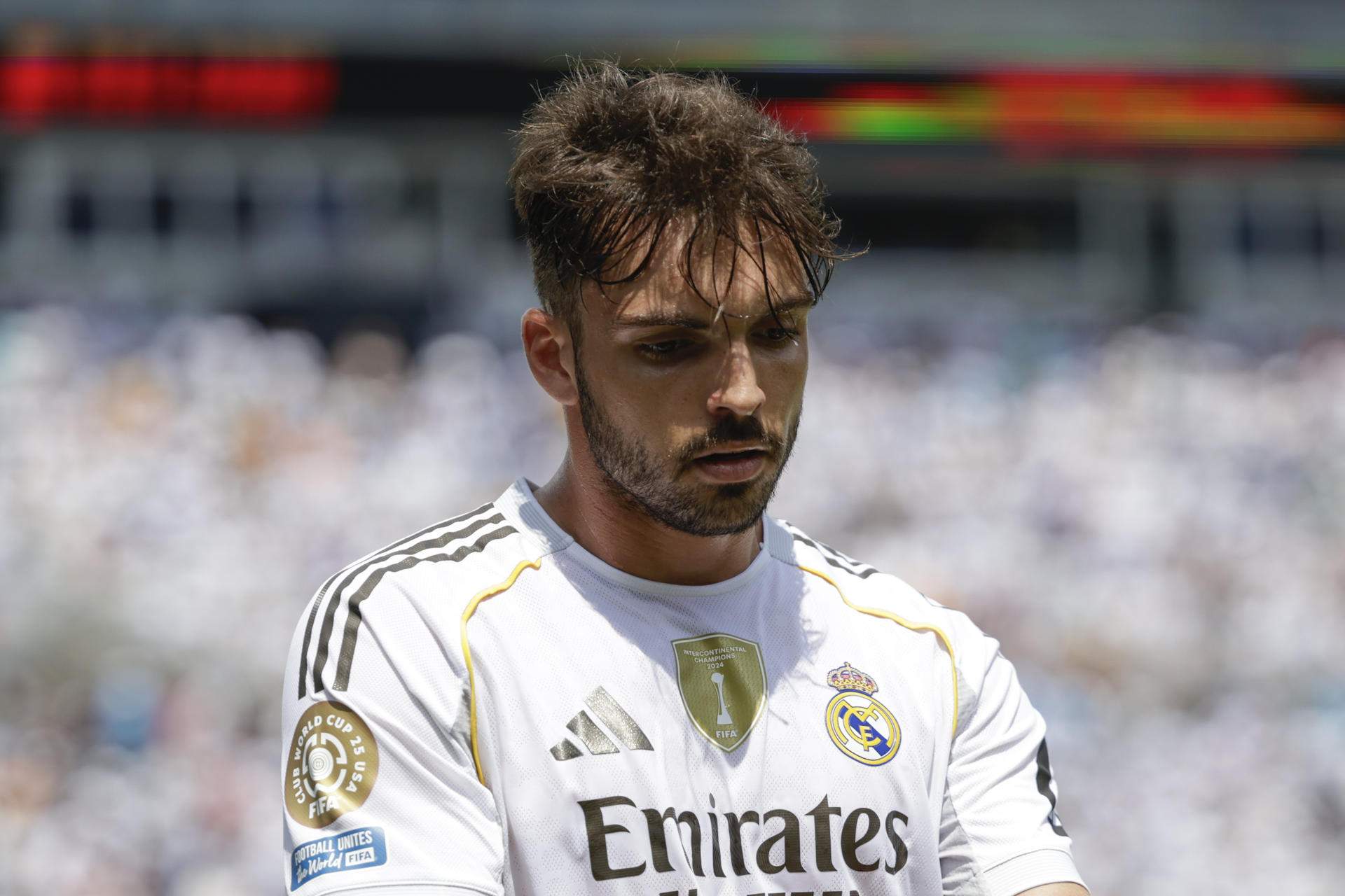 Asencio agota la paciencia de Courtois y Xabi Alonso: "Son dos veces el mismo error"
