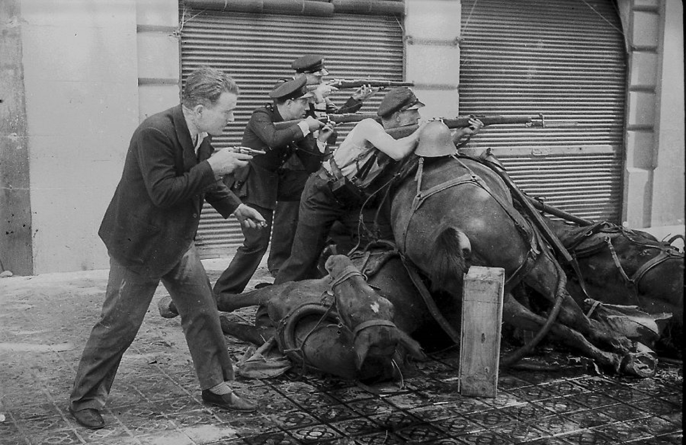 La Guerra Civil Española en Catalunya La Guerra Civil Española en Catalunya