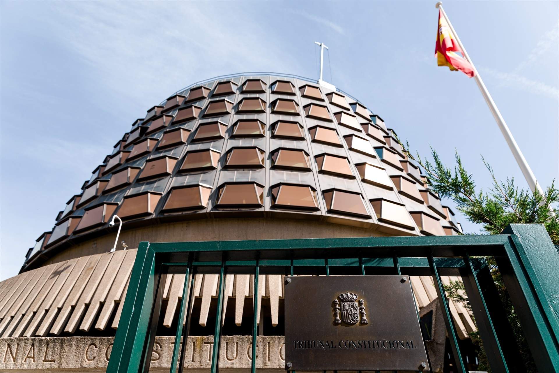 El Constitucional ordena reobrir la investigació sobre "la mort sospitosa" d'un noi a Portbou