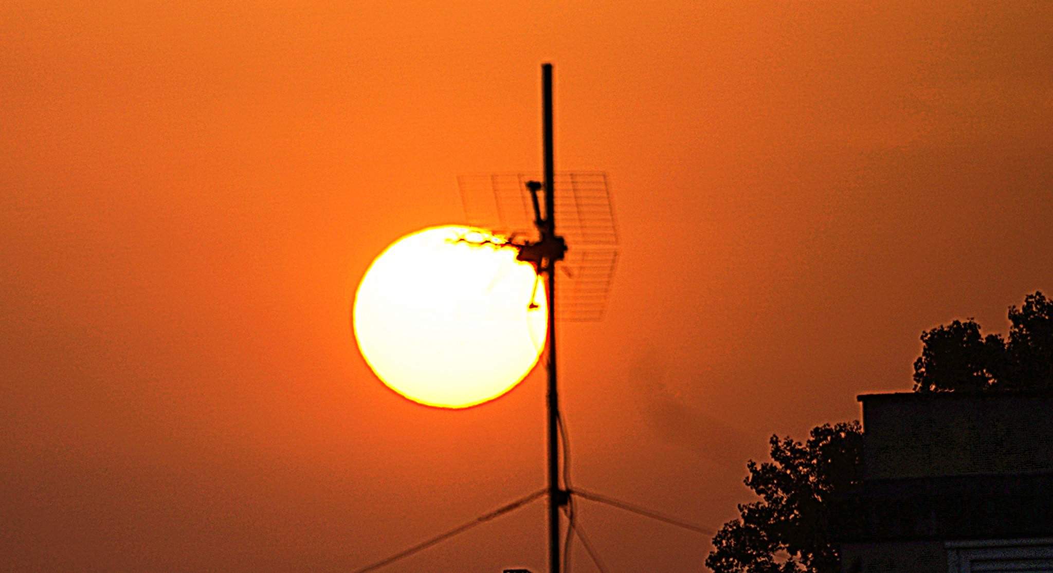 Calorada extraordinària per Sant Joan a Catalunya: termòmetres desbocats i traca final de tempestes