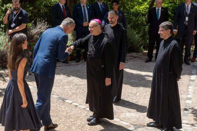 L'abat rep Felip VI i Letícia al monestir Montserrat / 'Regió7', Mireia Arso L'abat rep Felip VI i Letícia al monestir Montserrat / 'Regió7', Mireia Arso