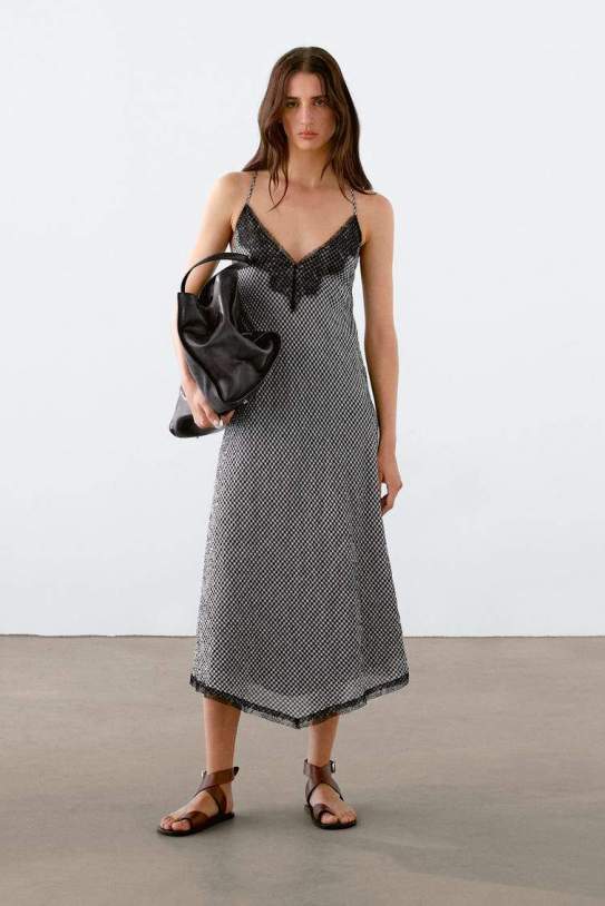 Vestit midi encaixi quadre vichy1 Vestit midi encaixi quadre vichy1