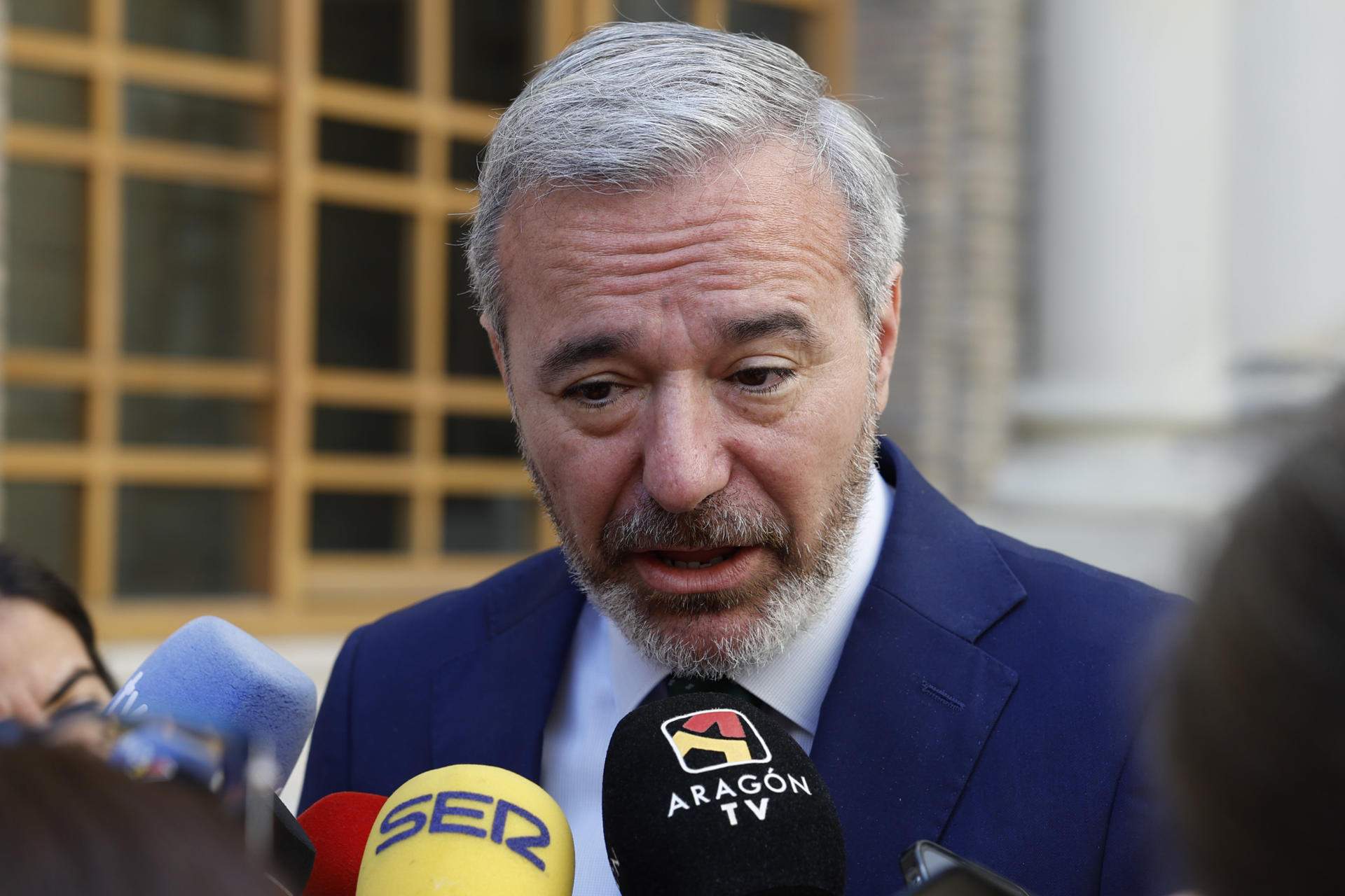 Aragón insiste y avisa de que el traslado de las pinturas de Sijena será "a las buenas o a las malas"