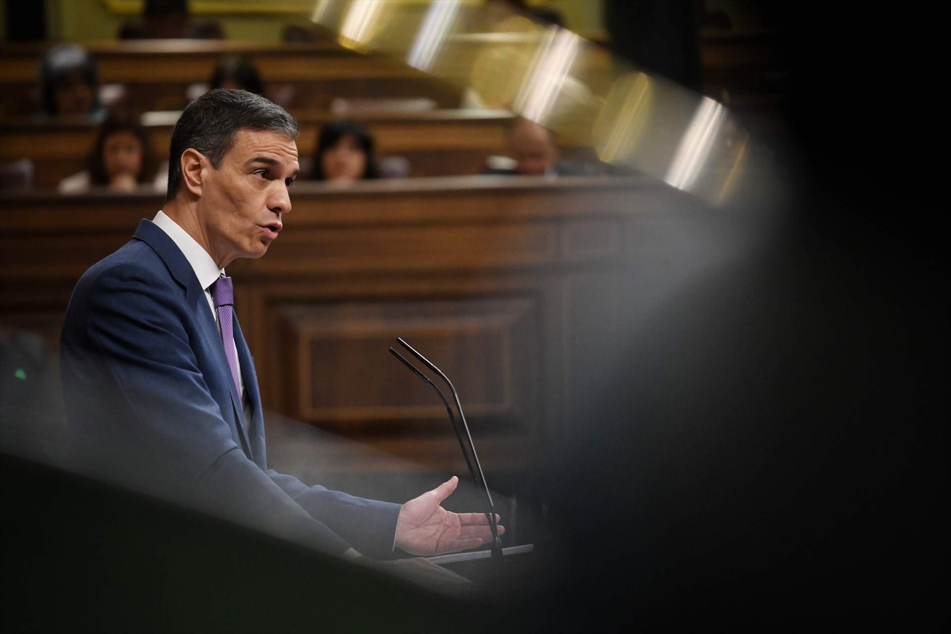 Sánchez cedeix davant dels socis i farà una compareixença monogràfica al Congrés sobre el cas Cerdán