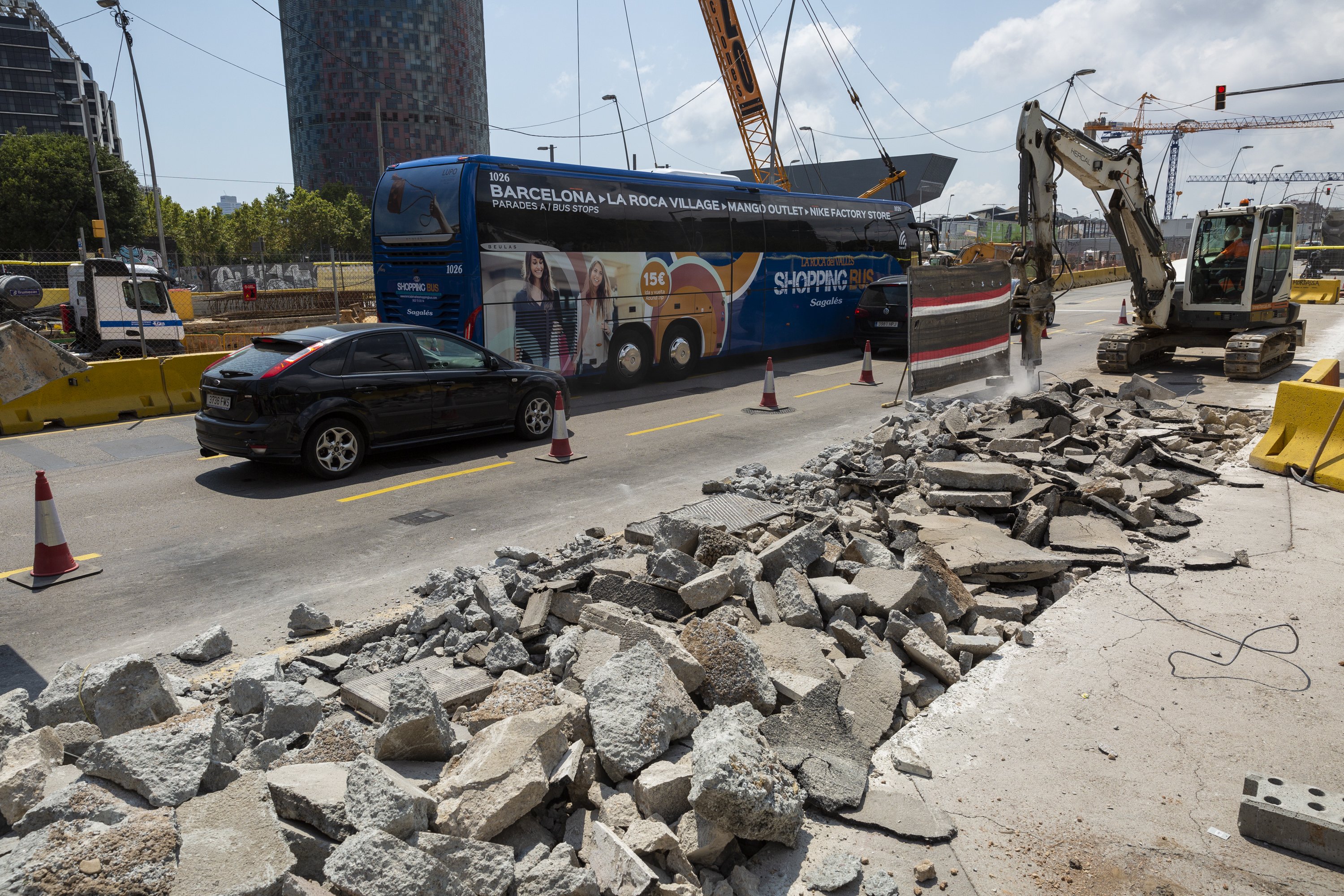 La Generalitat sólo suspenderá obras públicas si el contratista lo solicita