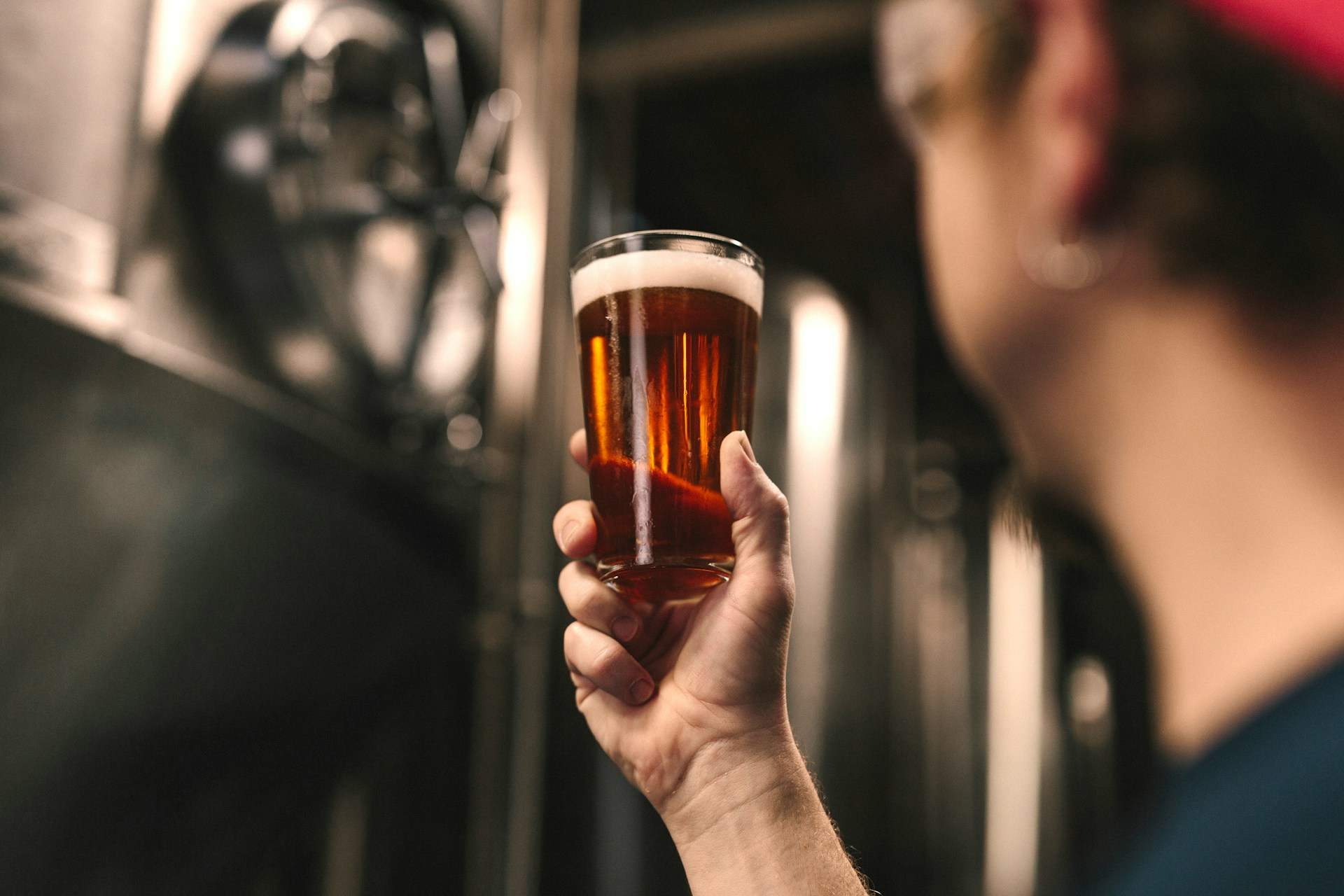 Què passa al teu cos si beus cervesa cada dia: la resposta viral d'una metgessa