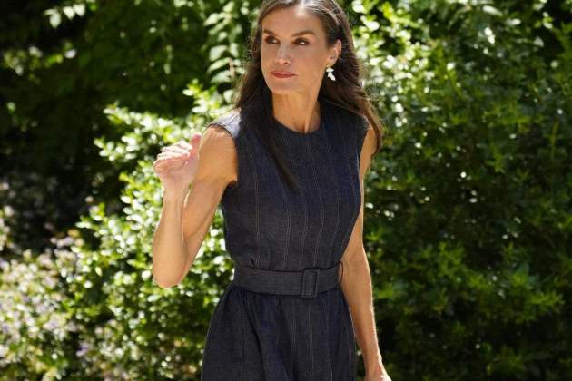 Letícia montserrat Letícia montserrat