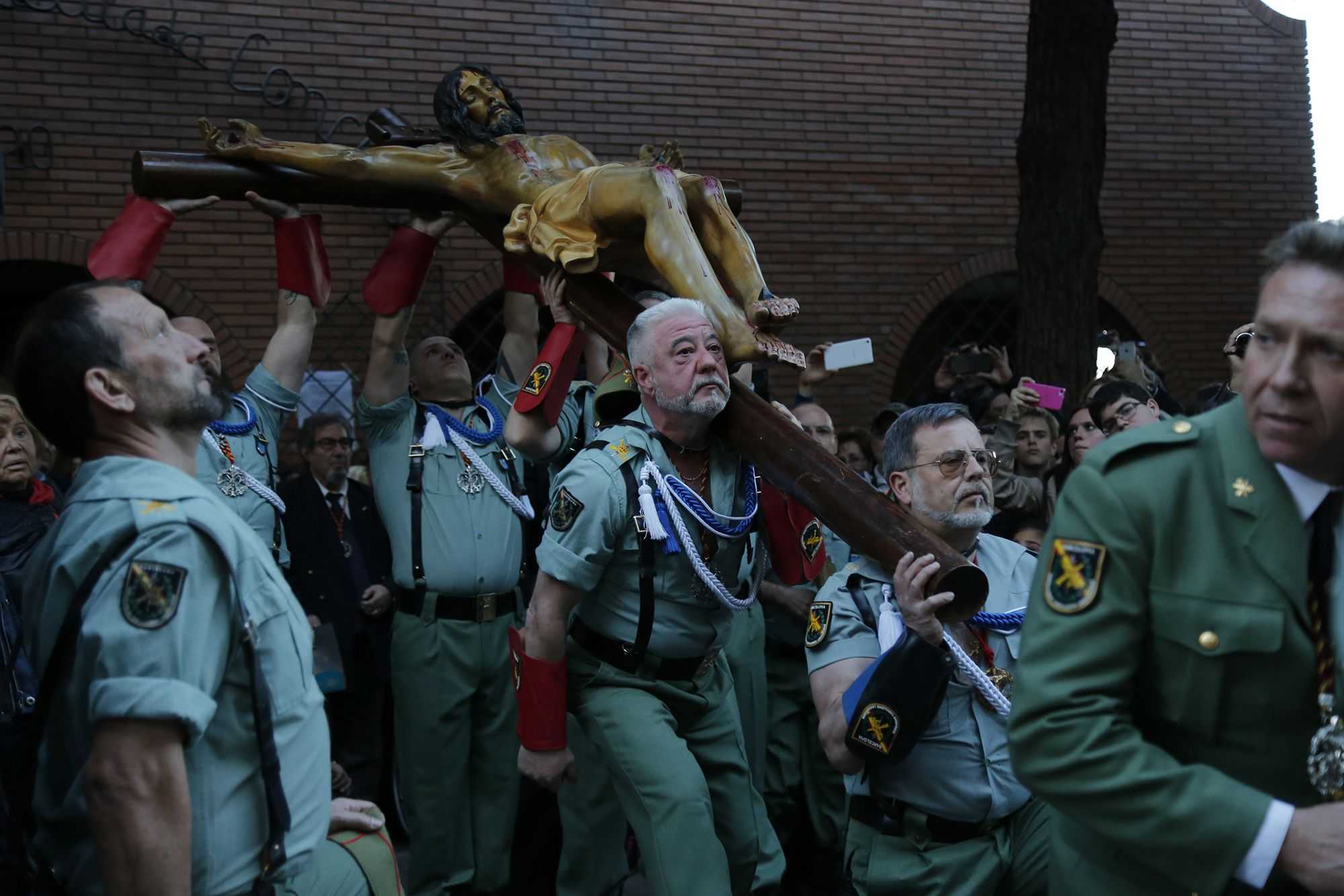 "Por Cristo, por Dios y por España"