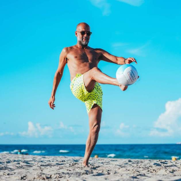 Pep Guardiola a la platja / Instagram Pep Guardiola a la platja / Instagram