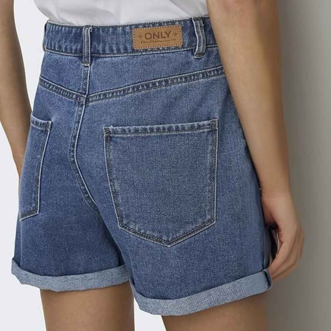 Uns shorts texans amb estil dels noranta que afavoreixen totes les talles (i no costen una fortuna)