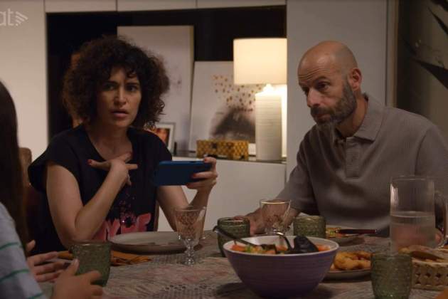 La 'Noe' (Elena Gadel) i el 'Miquel' (Eduard Farelo) de 'Com si fos ahir' TV3 La 'Noe' (Elena Gadel) i el 'Miquel' (Eduard Farelo) de 'Com si fos ahir' TV3