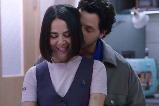 L'Eugeni (Oriol Vila) i la Cristina (Carlota Olcina) de 'Com si fos ahir' TV3 L'Eugeni (Oriol Vila) i la Cristina (Carlota Olcina) de 'Com si fos ahir' TV3