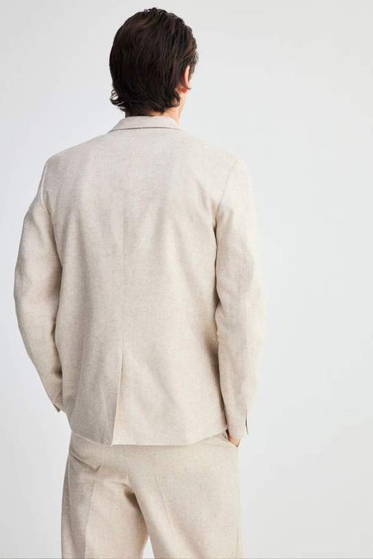 Americana en mezcla de lino Relaxed Fit Americana en mezcla de lino Relaxed Fit