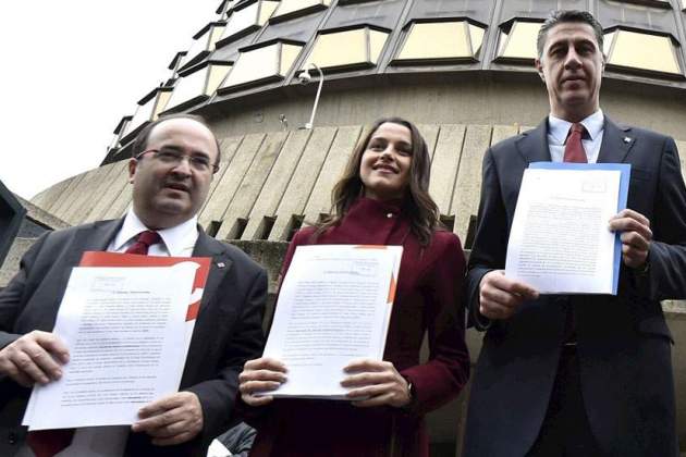 Iceta, Arrimadas i Albiol al Constitucional Iceta, Arrimadas i Albiol al Constitucional