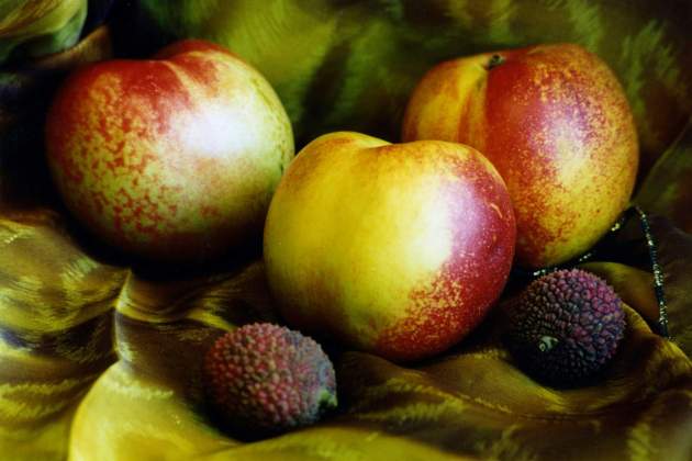 Para las frutas más delicadas conviene guardarlas en bolsas herméticas / Foto: Unsplash